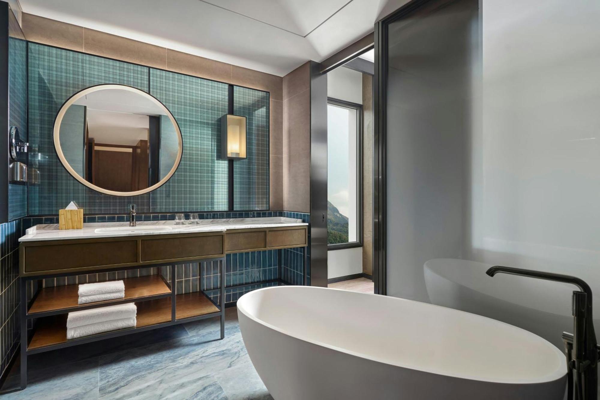 Four Points By Sheraton Ha Giang Exteriör bild